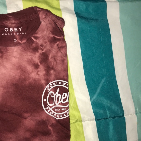 Obey t shirt - Picture 2 of 4